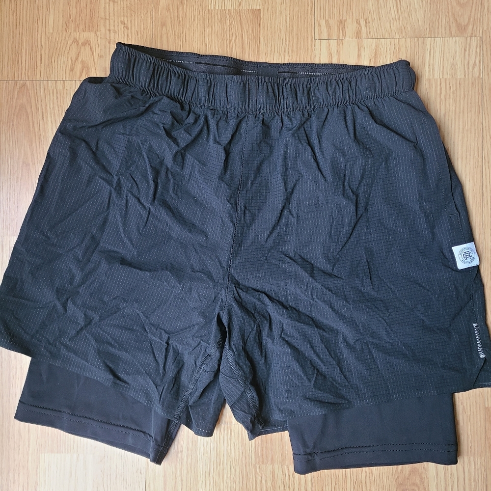 Reigning Champ dot air shorts size medium